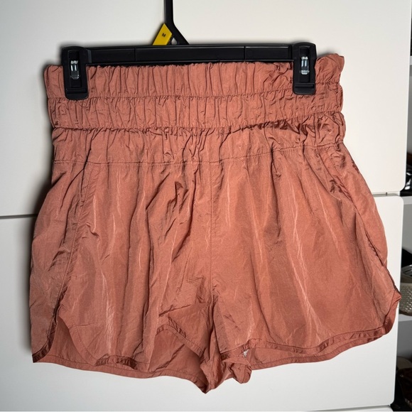 FP Movement by Free People Women's Peach Athletic Sport Shorts Size Large - Picture 3 of 8